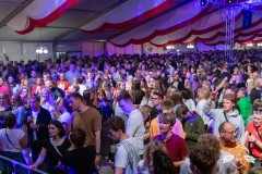 04-Party-50